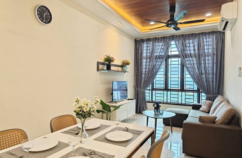Kempas Apartment | Kempas Dsummit Residences by Antlerzone