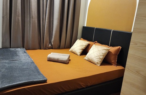 Penampang House | K Avenue with PS5, Pool View, Kids Playground and Private Balcony