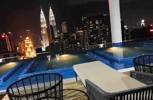 Kuala Lumpur City Centre Apartment | Luxury 3BR Duplex KL view/Infinity pool/Lug strg