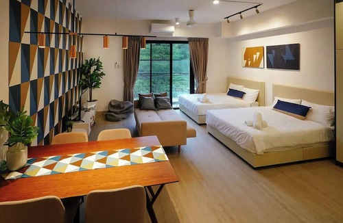 Genting Highlands Condo | Cozy Midhills serviced Suite with pool