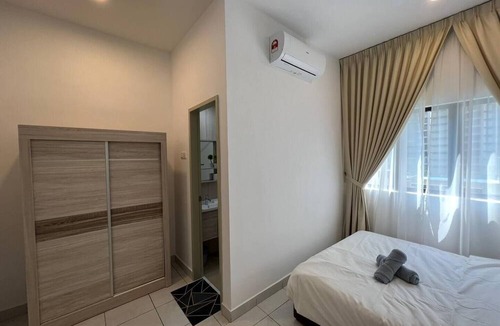 Nilai Apartment | Youth City Residence/2 Room/KLIA/Nilai/Pool