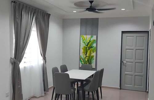 Taman Kemuncak House | Grey Fantasy Homes Room #1
