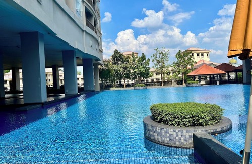 Sri Hartamas Condo | Waldorf Expat resort escapade in the heart of KL Fully furnished with 3 Bedrooms