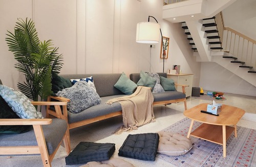 Ss 4 House | Petaling Jaya Kelana Jaya Spacious 4-bedroom townhome with AC, WiFi, Netflix