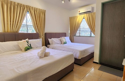 Taman Mayang House | 5BedR 3Bath PJ Kelana Jaya Corner Landed/18P/BBQ/Paradigm/Petaling Jaya
