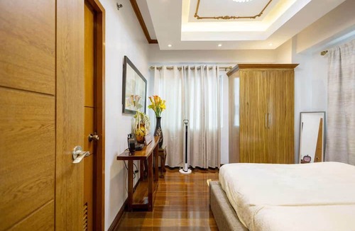 Pinagsama Condo | Stylish & Modern Condo in McKinley Morgan Suites