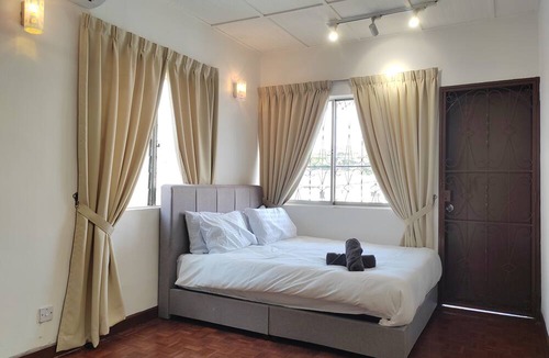 Petaling Jaya House | Exclusive PJ Damansara Landed House/14Pax/Starling/Atria/1 Utama mall