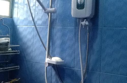Malabanias House | GELOXEL Angeles City Guest House Centralized air conditioned only