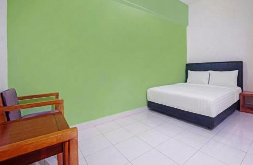 Kota Warisan Hotel | Swing & Pillows - Night Queen Hotel KLIA 1 KLIA 2, Sepang