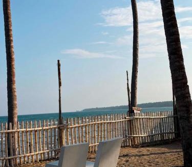 Aborlan House | The Seafront Resort Tigman
