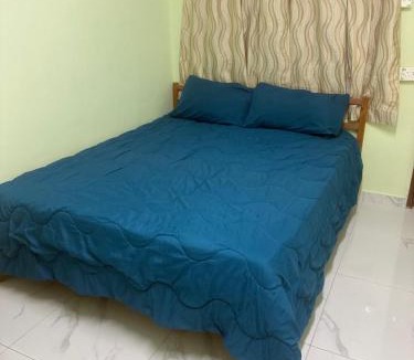 Taman Megah Ria House | 33 Home Stay Room