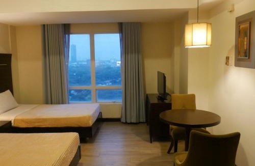 Highway Hills Hotel | Lancaster Hotel Manila