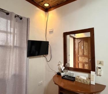Coron Town Proper Hotel | LIV Coron