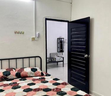 Kampung Telaga Batin House | MDH Tok Jembal HOMESTAY