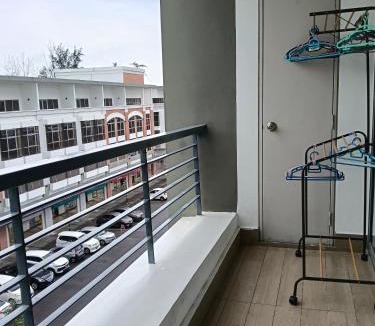 Miri Apartment | BS Homestay4 - 2R2B Apartment with Balcony