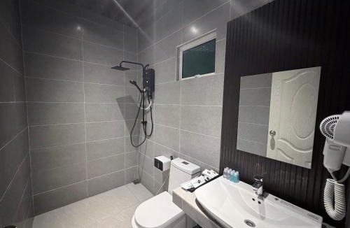 Bunsit Hotel | Taman Bandukan Riverside Resort