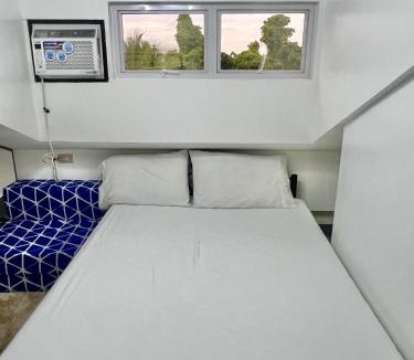 Canaman Apartment | J&D Fully-Aircon 400mbps Parking 6pax