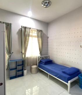 Kuala Terengganu House | Homestay Inaara & inez