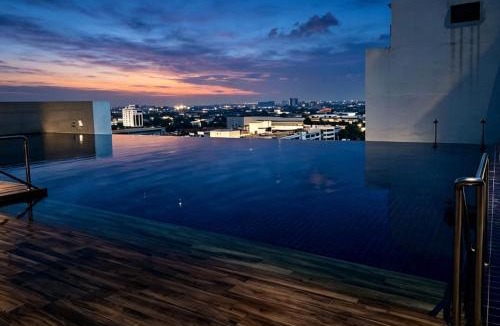 Taman Charming Apartment | The Podium