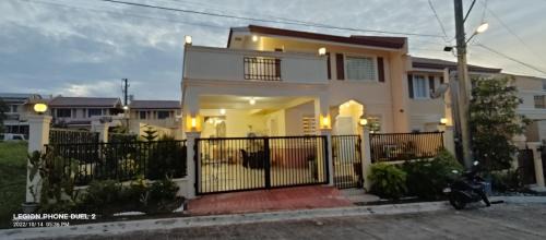 Legazpi House | Cool & Cozy 4BR Modern Home with Terrace & Garage