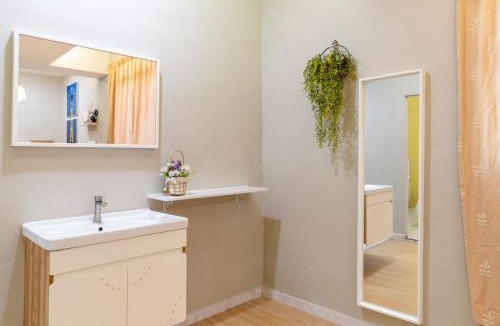 Nibong Tebal House | Nibong Tebal Comfy Landed Homestay with WiFi & Netflix