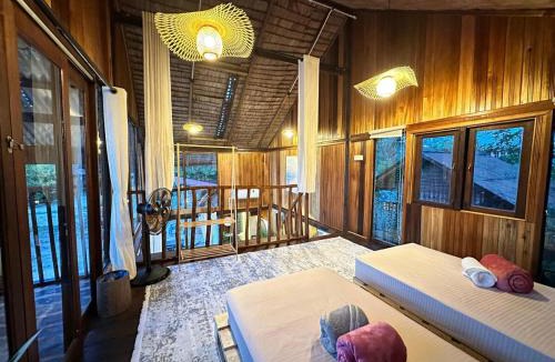 Kampung Ru Muda Ski Chalet | Gemia, Zaki's Residence, Marang, Terengganu