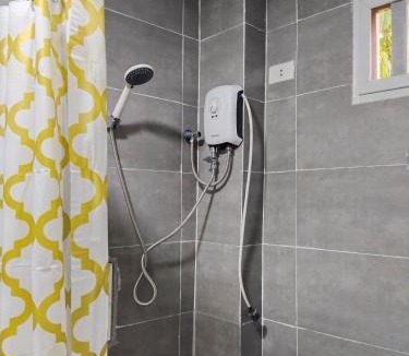 Pili Apartment | Bri Apartment