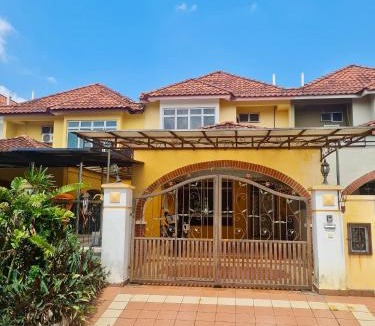 Pulai House | Zainul Homestay Skudai Jb