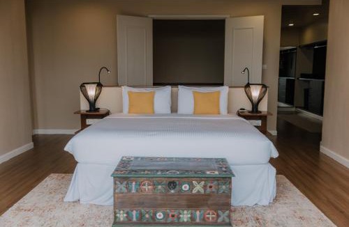 Padang Matsirat Villa | White Monkey Villa - Private Pool & Jacuzzi by WOW Holiday Homes