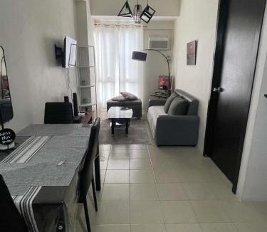 Barangka Ilaya Apartment | Cozy Pioneer Woodlands Tower 4 1 BR in Mandaluyong near BGC & Makati
