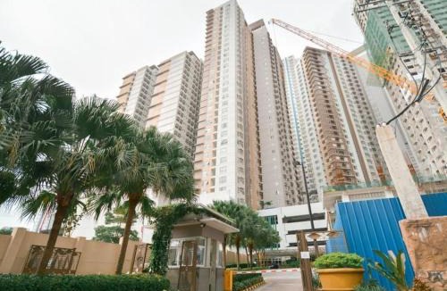 Barangka Ilaya Apartment | Cozy Pioneer Woodlands Tower 4 1 BR in Mandaluyong near BGC & Makati