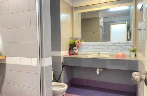 Kampung Surabaya Apartment | Riverbank Suites Apartment Level 5