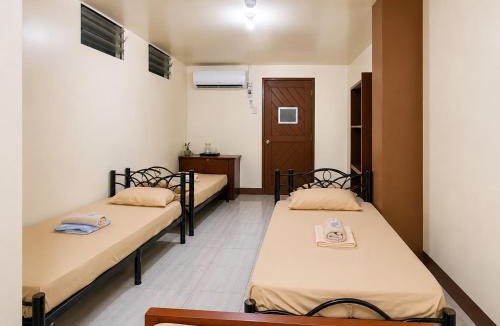 La Paz Hotel | Lapaz Pensione Stays