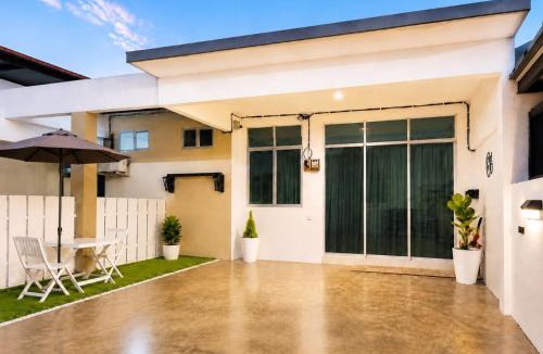 Kulim House | iHomie Suites - 4Bedroom Homestay Kulim