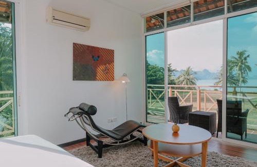 Kampung Kedawang Villa | Villa 7 - Waterfront, Pool, Jacuzzi, Sauna & Gym by WOW Holiday Homes