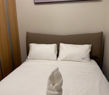 Tambo Apartment | 2BR Spacious Condo near Okada, MOA & Airport