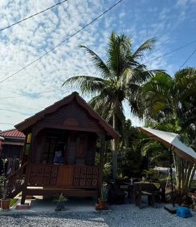 Ayer Hitam House | Inap Singgah Jerlun