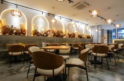 Subang Jaya Hotel | USJ NPW New PinkWay Hotel