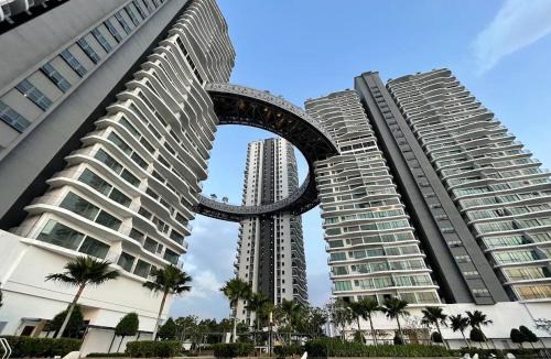 Taman Keramat Apartment | Datum Jelatek, 39th Floor Balcony, KLCC View