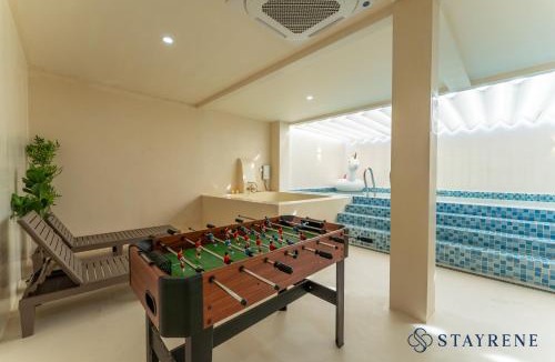 Bukit Indah Villa | Bukit Indah Villa with Private Pool KTV Snooker 11 pax by Stayrene