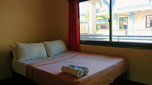 Bacnotan Resort | Normis Beach Resort and Apartments
