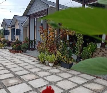 Pasir Puteh Hotel | Little Misha Stay
