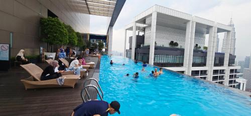 Kuala Lumpur City Centre Hotel | Rest Resort Platinum Suites Kuala Lumpur