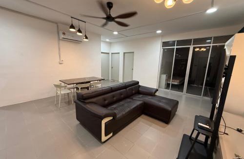 Tuaran Apartment | D'Jewel Homestay, Gayang, Tuaran