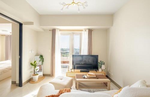 Bacolor Apartment | Chelsea ParkPlace Cozy 1BR Suite Amenity Floor Workcation-ready
