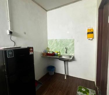 Pulau Indah House | Cozy Queen Studio Room, Pulau Indah, Klang