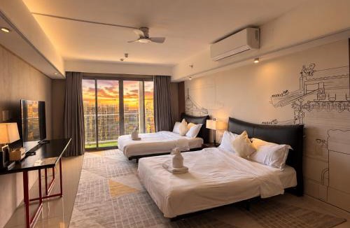 Tambo Apartment | Cozy Sunlit Retreat, Spacious Studio Type Unit In The City of Entertainment