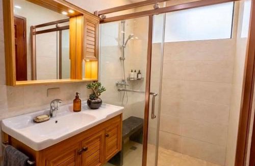 Tambo Apartment | Pearl White Transient and Guest Houses