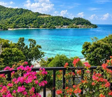 Romblon Island House | Lonos Circle Terrace view