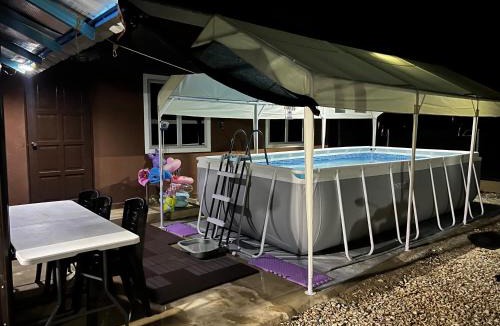 Kampung Gabus House | Khayra Homestay Private Pool